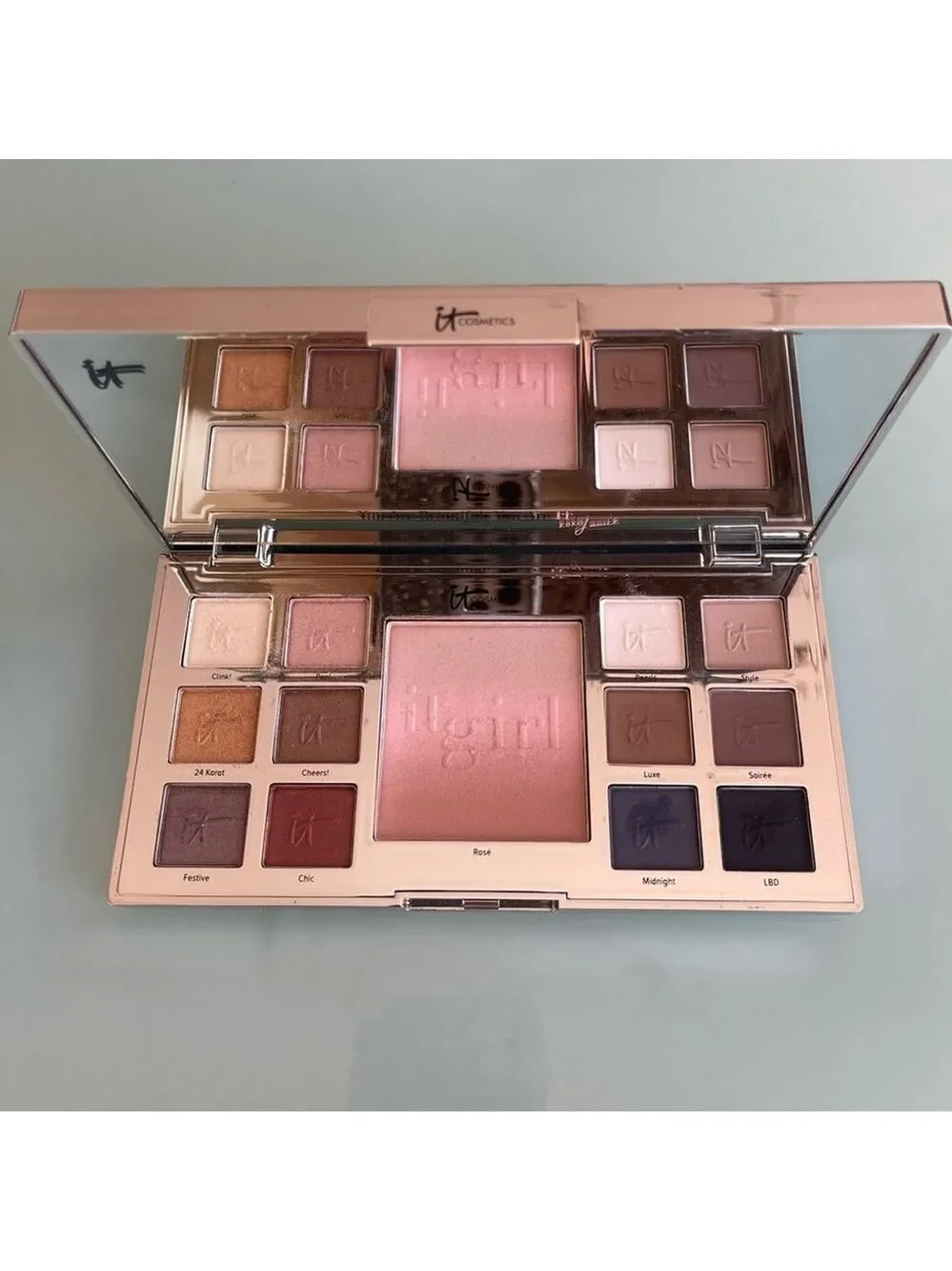IT COSMETICS IT Girl Palette Vol. 2 Palette of Eye Shadows & Blush Rare Limited